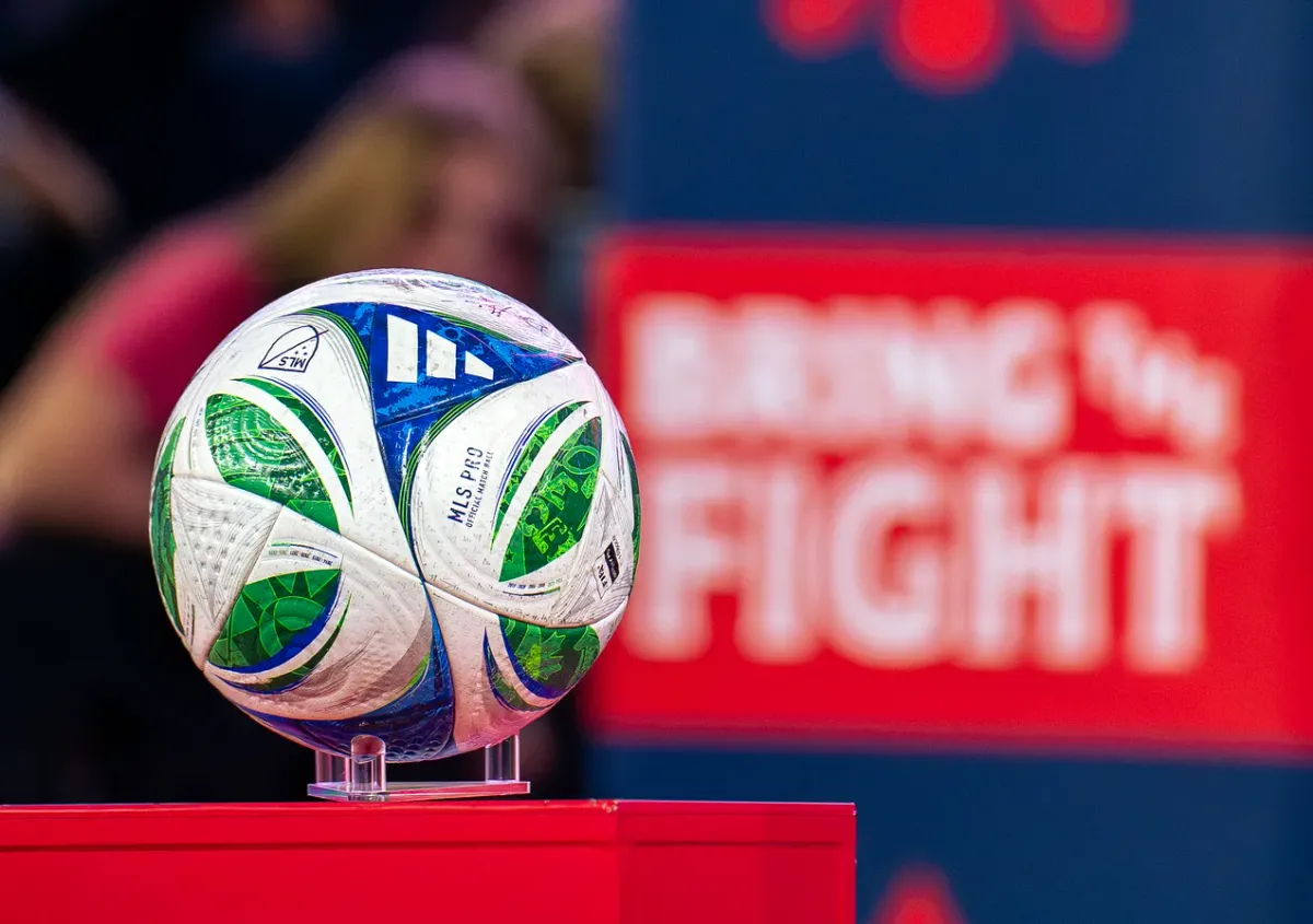 Weekly Tactical Watch: Revs on the Right Post feature image