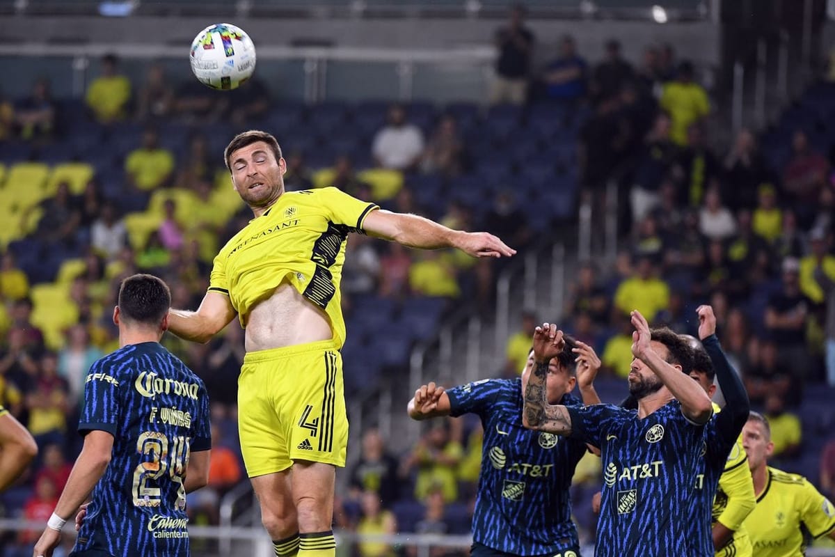 Revolution sign Latif Blessing and Dave Romney to multi-year deals Post feature image