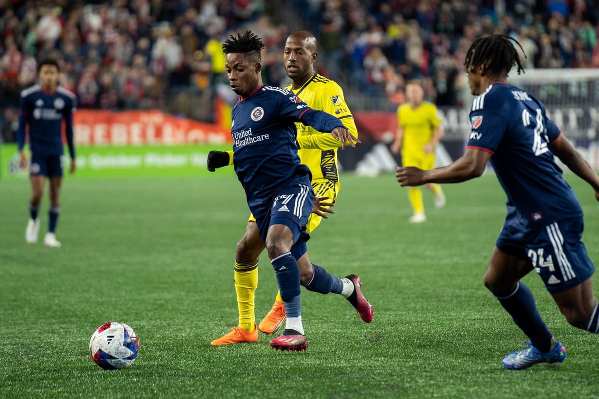 Latif Blessing On Turf: "I Don’t Like Playing On Turf Because You Get A Lot Of Injuries" Post feature image