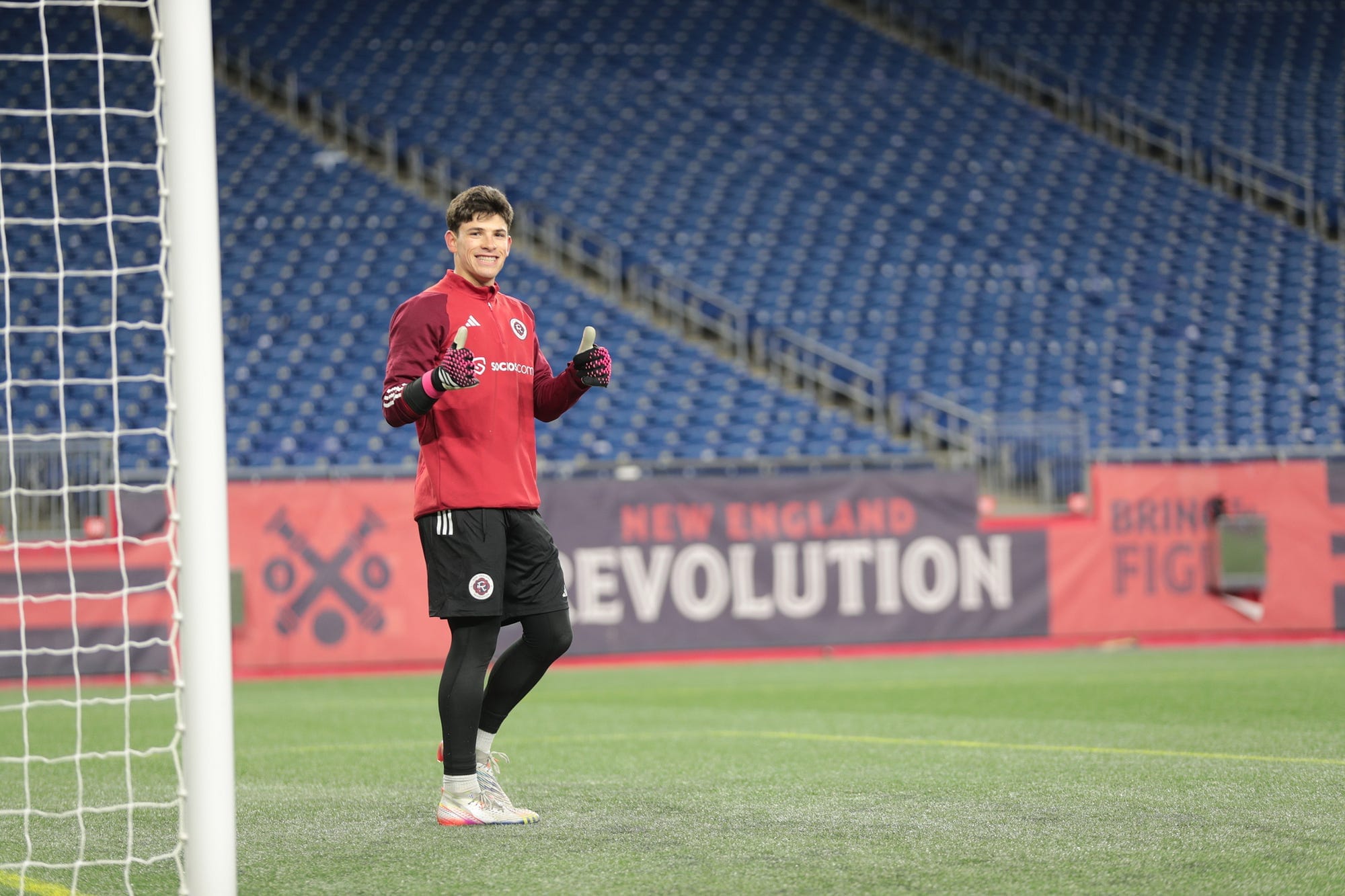 Revolution II Sign Max Weinstein Post image