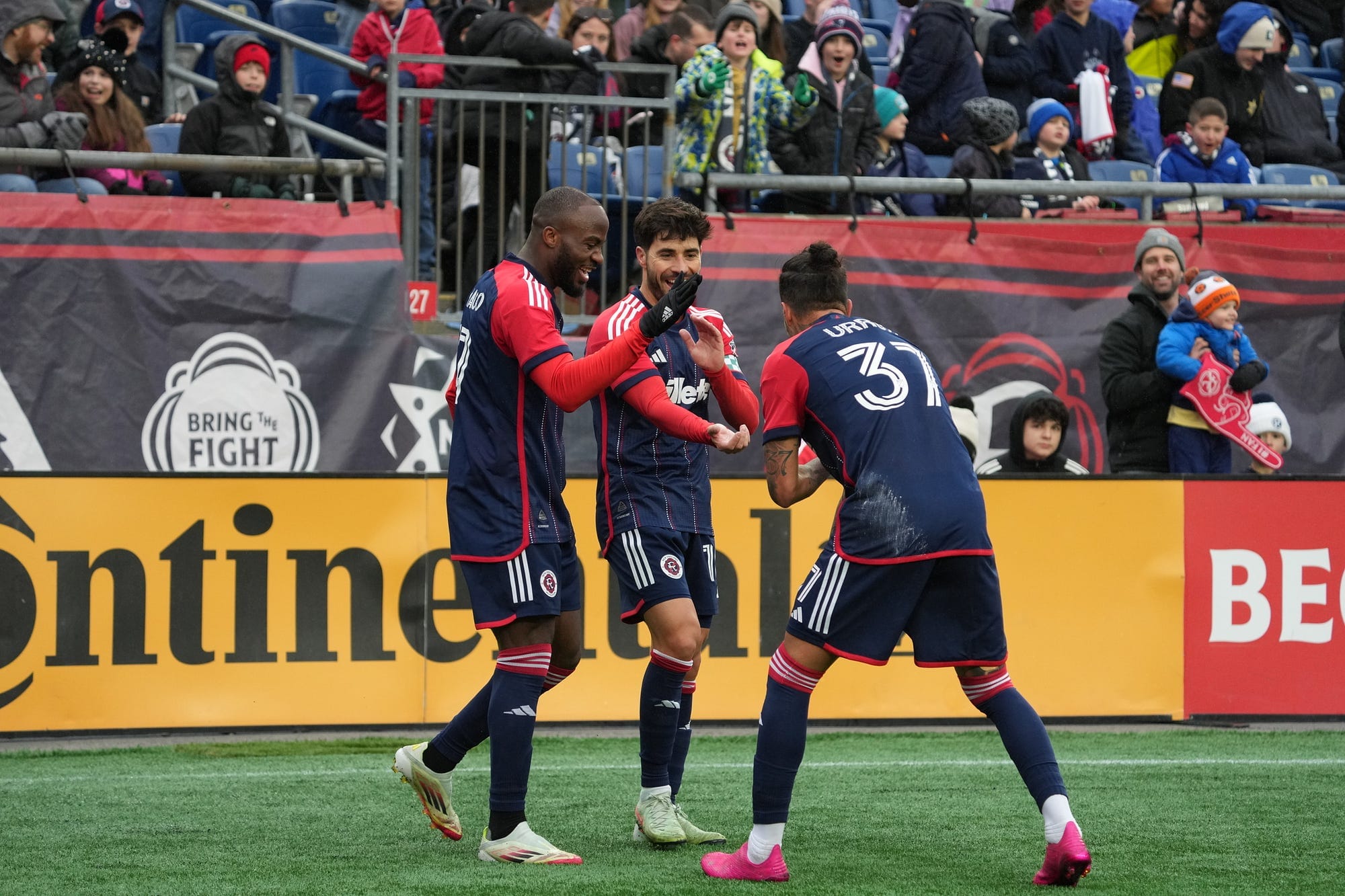 Pro Wrestler Shouts Out Maxi Urruti Post image