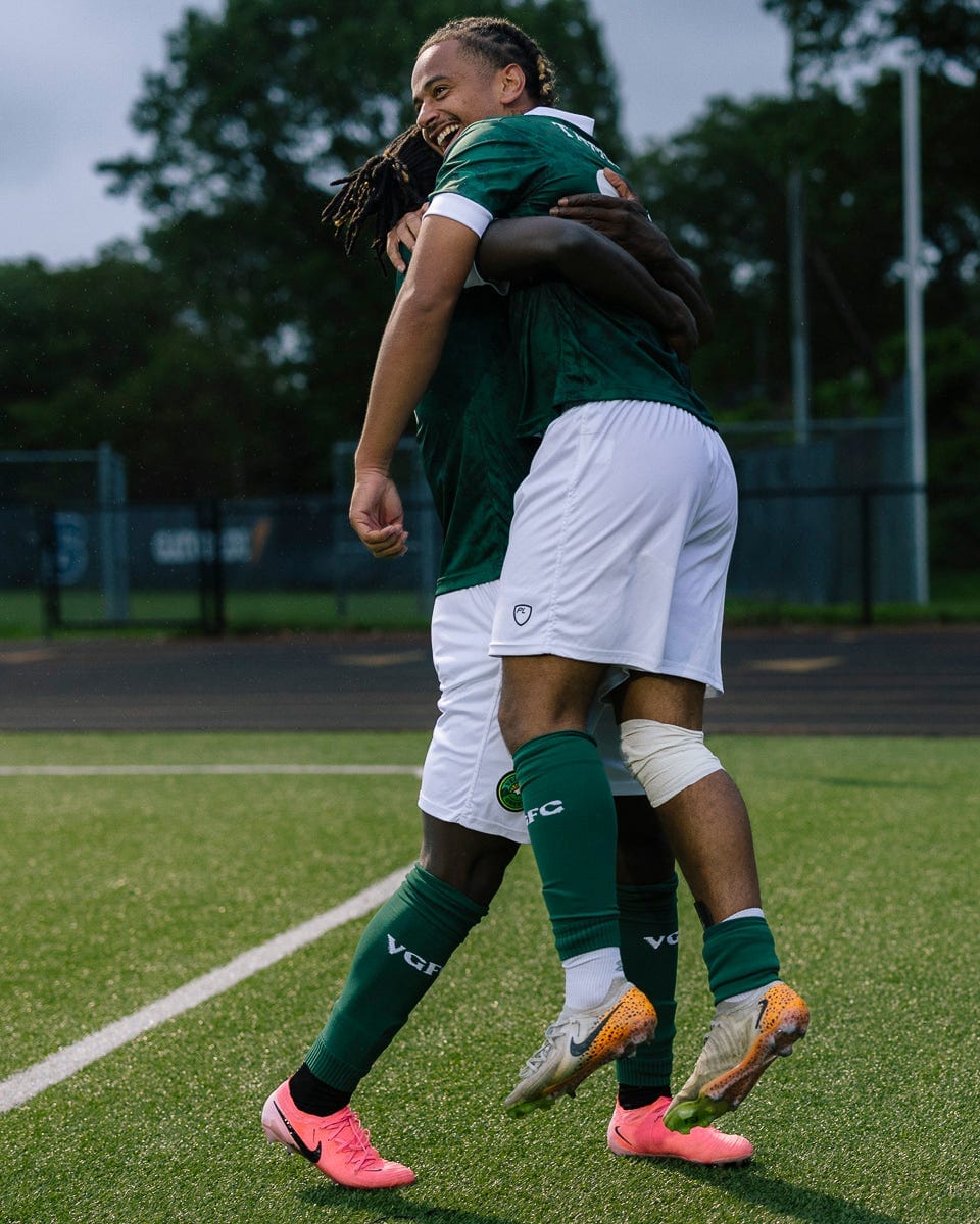 French Connection Catapults Vermont Green Past Boston Bolts Post image