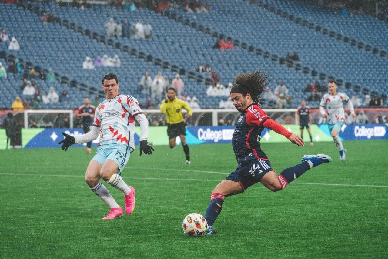 Ryan Spaulding Energizes Off Of Bench Post image