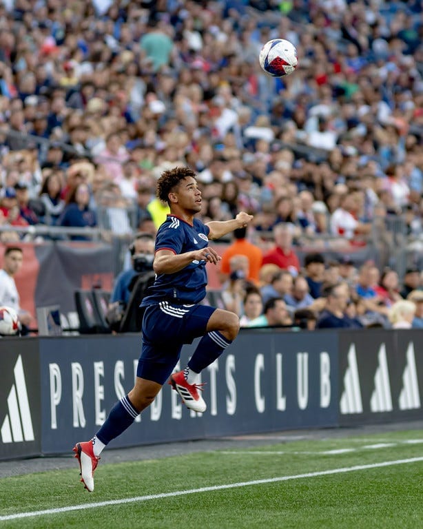 Ryan Spaulding on Brandon Bye: “He's One of the Better Outside Backs in the League Post image