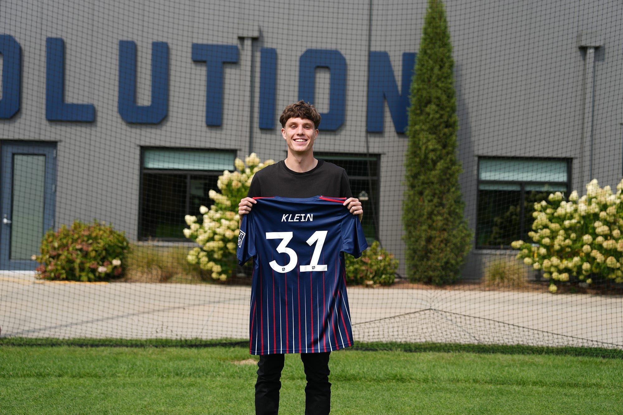 Revolution II Sign Eric Klein Post image