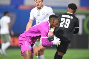 Antony Siaha, Sebastian Anderson Named to USL Championship Team of the Week Post feature image